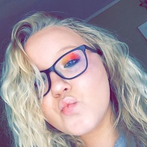 Meet your Posher, Kendall